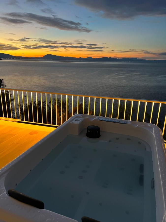 Bed & Breakfast Seajewelsdeluxurysuite